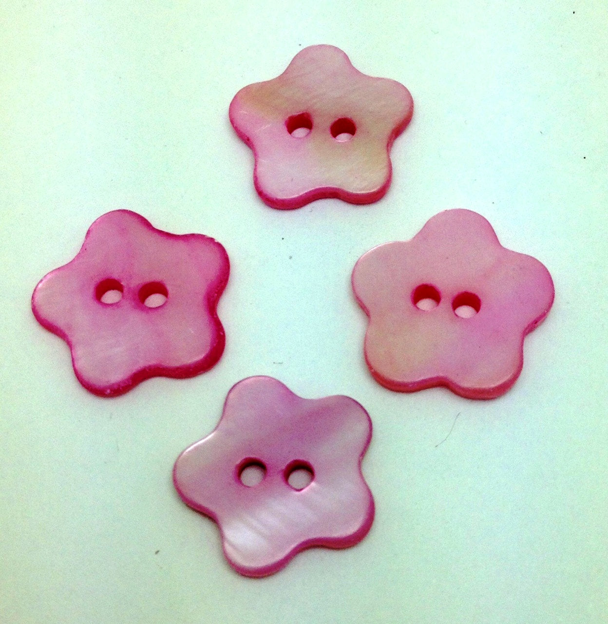 Natural Shell Dyed Buttons - FLR0001MX